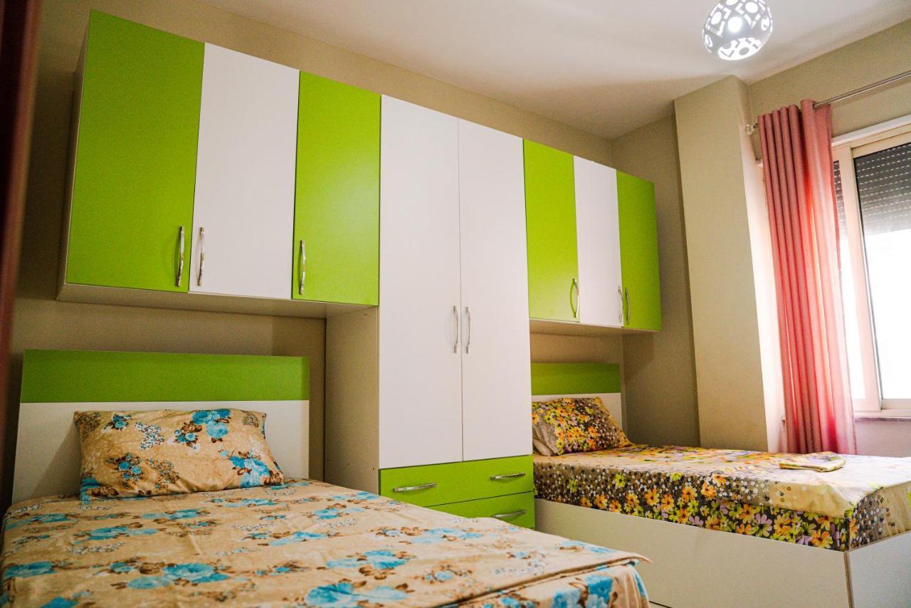 Apartament Cds Durrës Extérieur photo