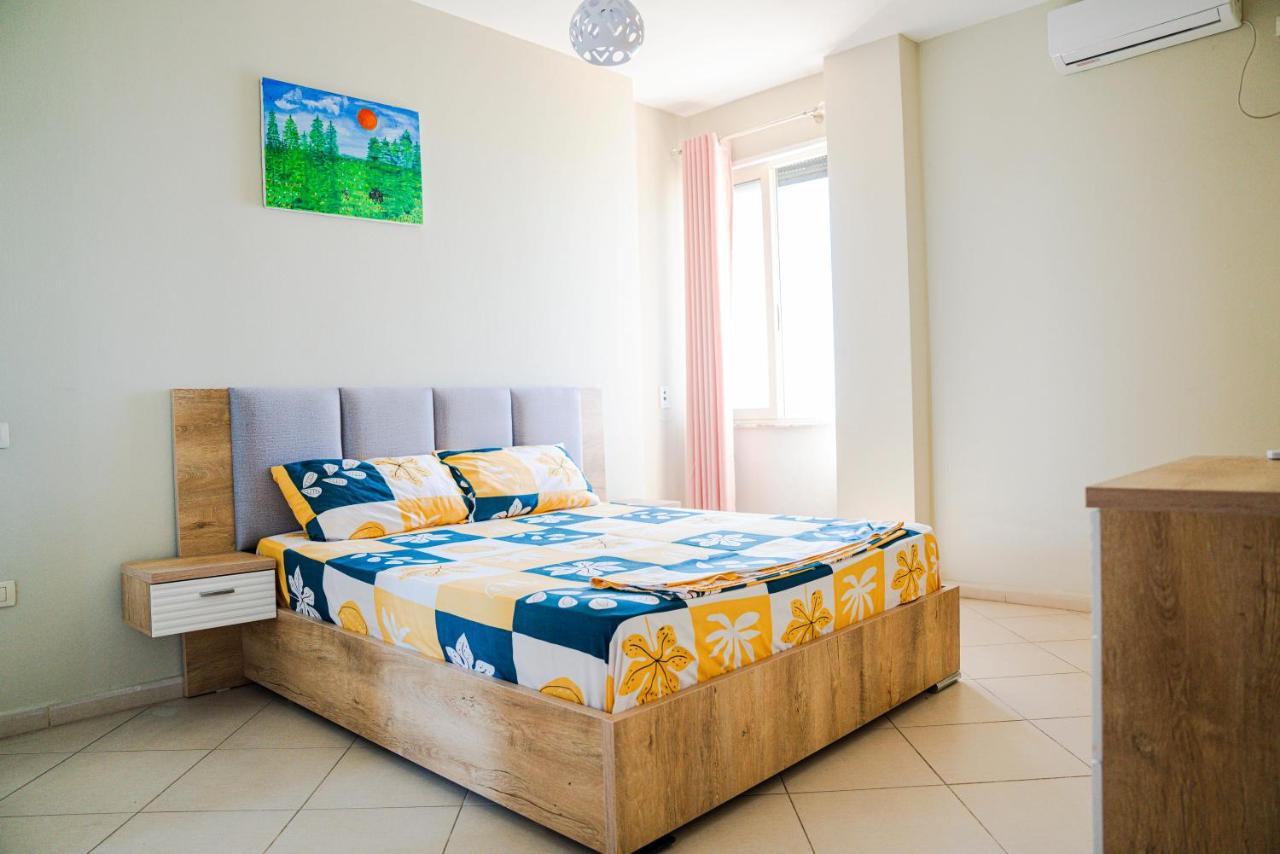 Apartament Cds Durrës Extérieur photo